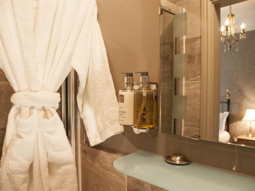 The Poplars Rooms & Cottages サースク エクステリア 写真